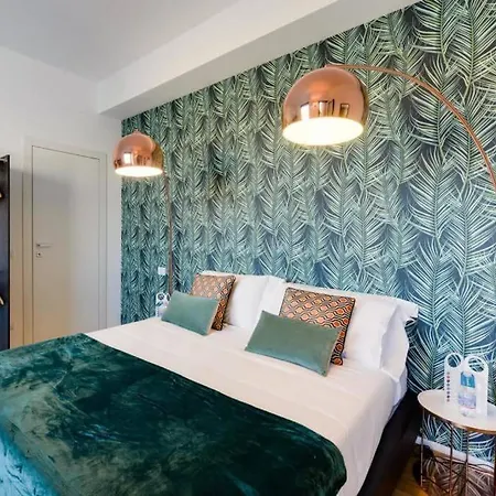 Spacious Apt. With Sunlit Terrace Milan
