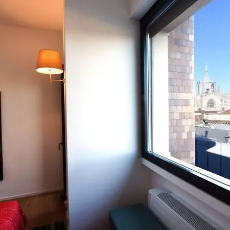 Spacious Apt. With Sunlit Terrace